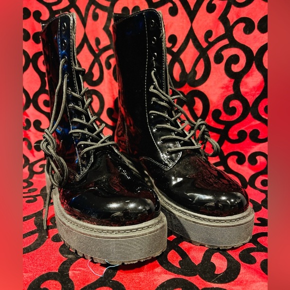 Women’s Patent Leather Combat Boots - Picture 3 of 11